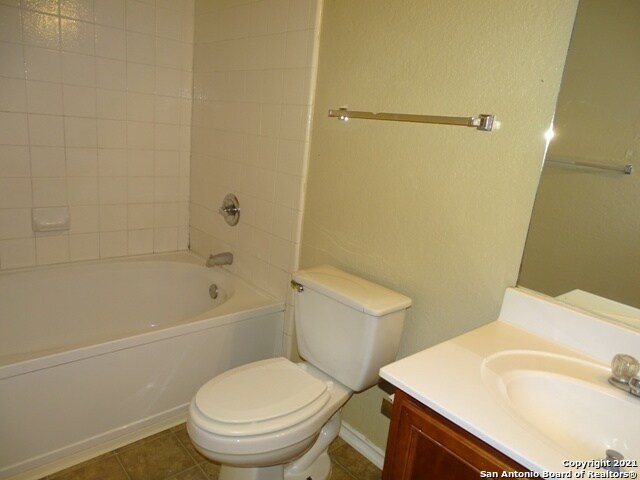 Building Photo - 6006 Ironmill Creek