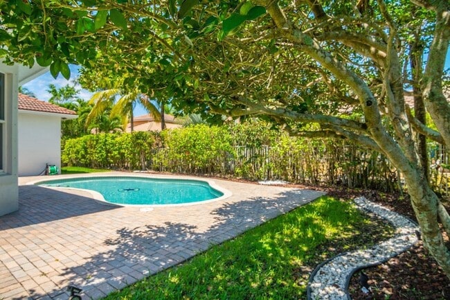 Building Photo - 2002 Schooner Ln