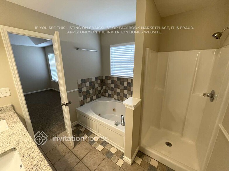 Building Photo - 11138 Anna Rose Rd