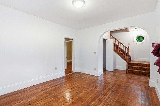 Building Photo - 457 N Franklin St
