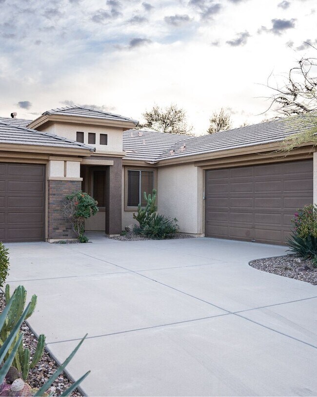 Building Photo - 3555 W Magellan Dr