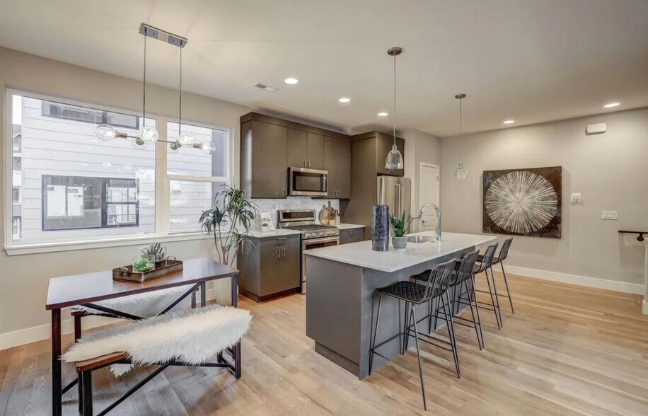 Building Photo - 3816 Zenobia St