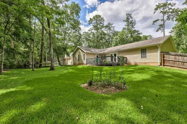 Building Photo - 3513 Larkspur Ln