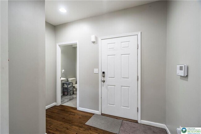 Building Photo - 5136 Dogwood Trail