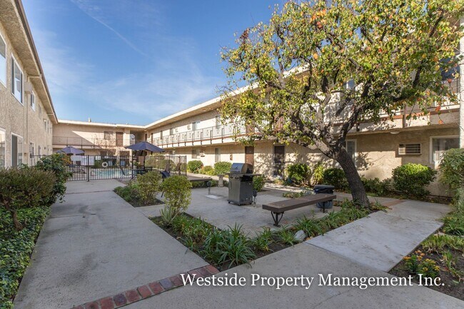 Building Photo - 6253 Lankershim Blvd