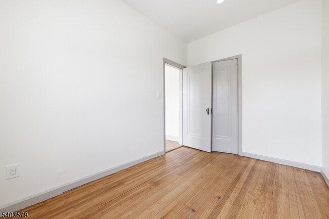 Building Photo - 265 N 17th St