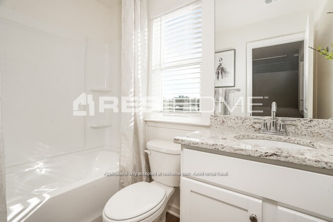Building Photo - 4023 Springhead Wy