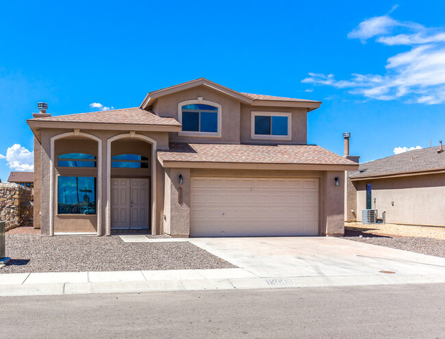 Building Photo - Beautiful Two-Story Eastside Home with Ref...