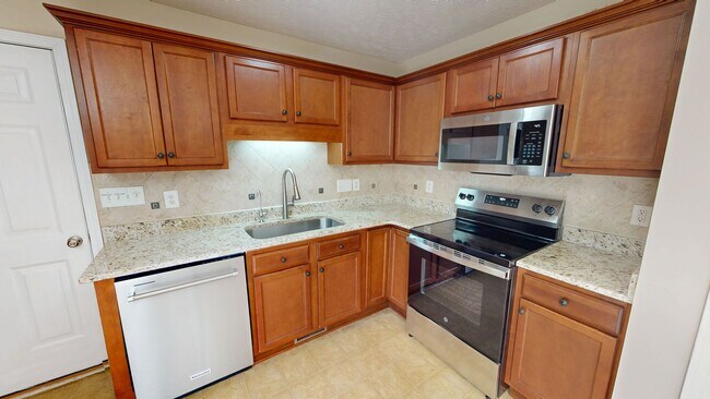 Building Photo - 4 Bedroom Gem Less Than 30 Minutes from Fort Bragg!