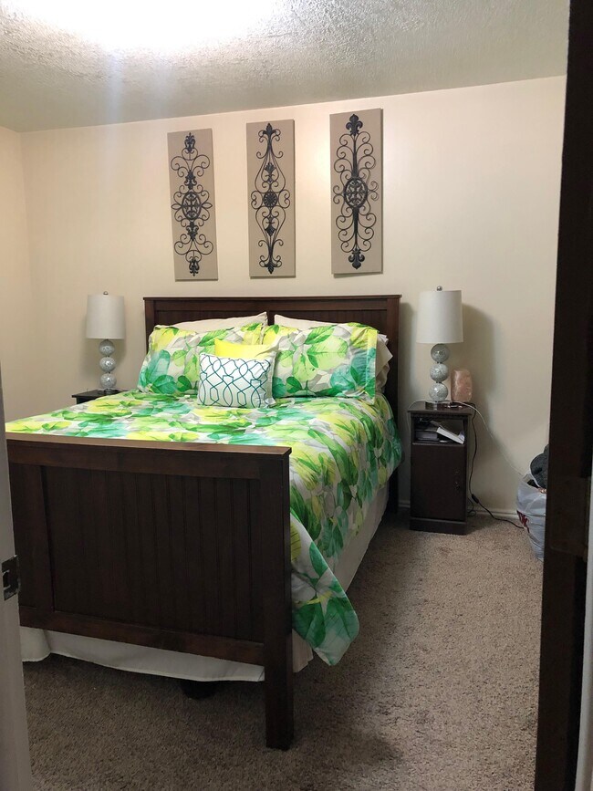 Building Photo - 230 Bridger Dr