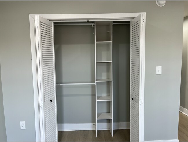 2nd bedroom_closet - 260 S Highland Ave