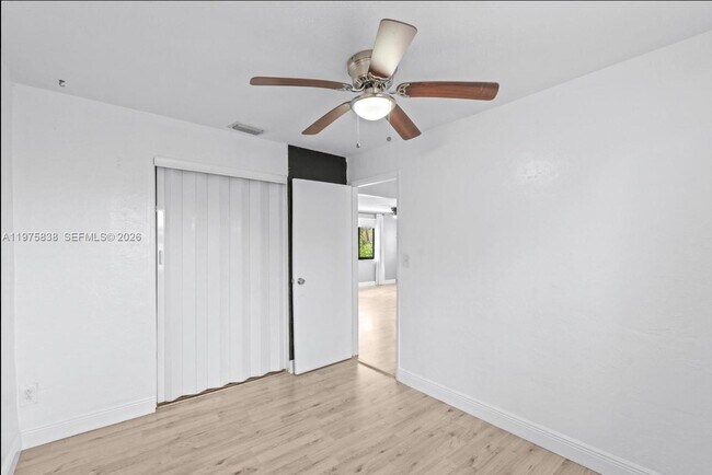 Building Photo - 5754 SW 20th St