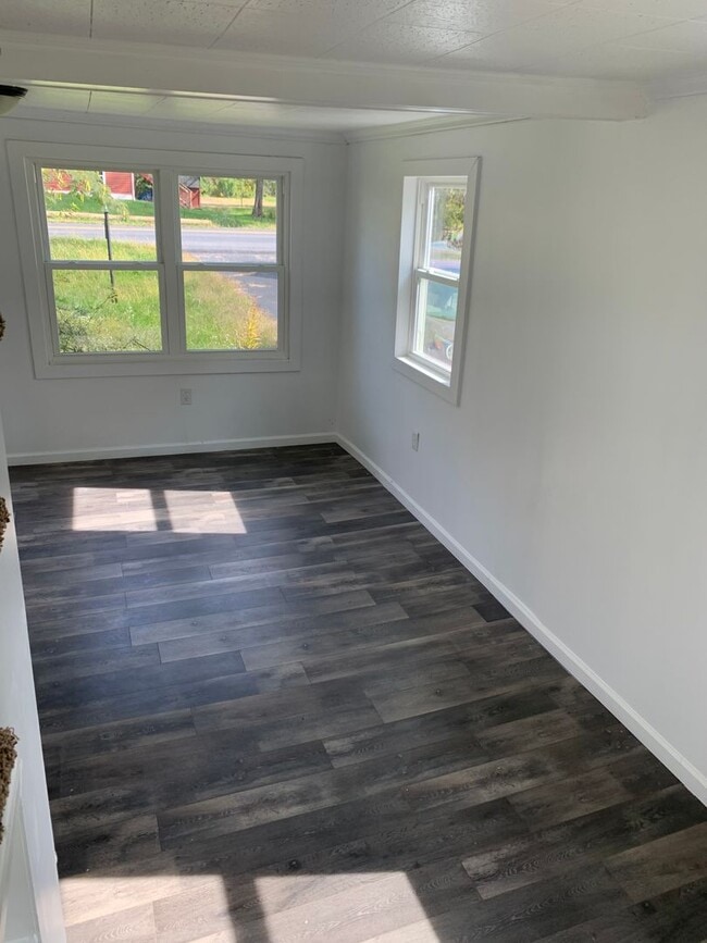 Building Photo - Coming Soon! Charming Cape Cod Near Coloni...