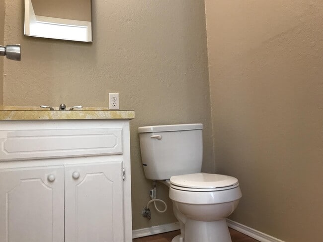 Building Photo - 520 W Highland St