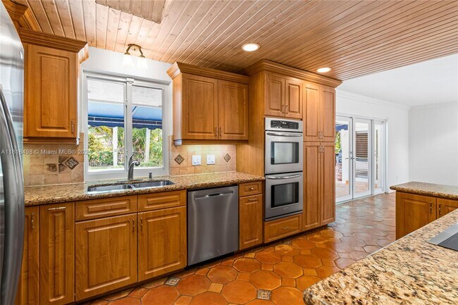 Building Photo - 9780 SW 118th St