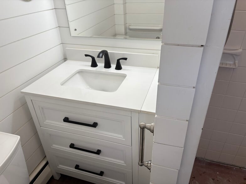 Building Photo - 77 Winding Ln