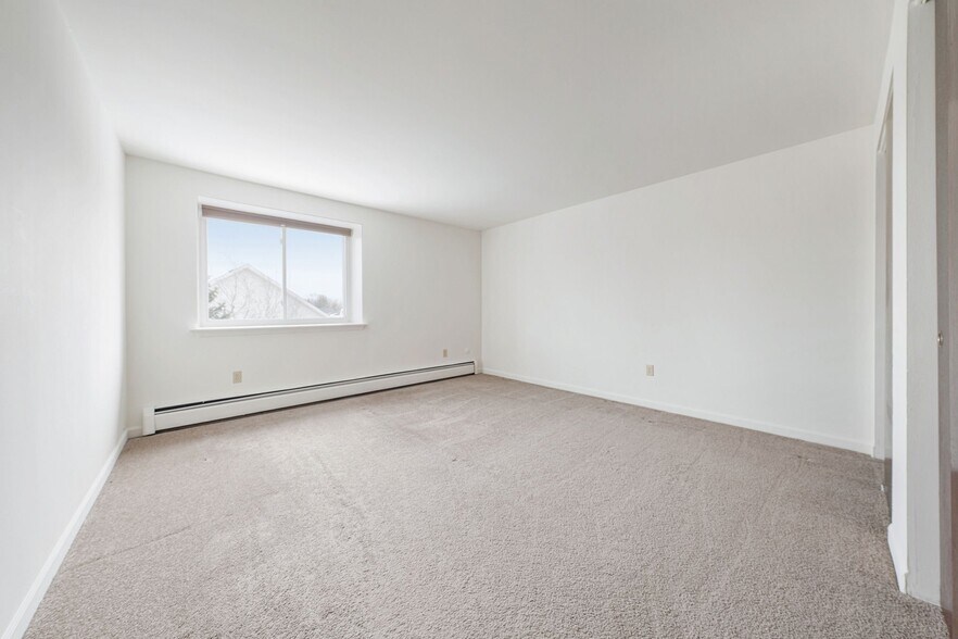 Building Photo - 110 Losson Rd