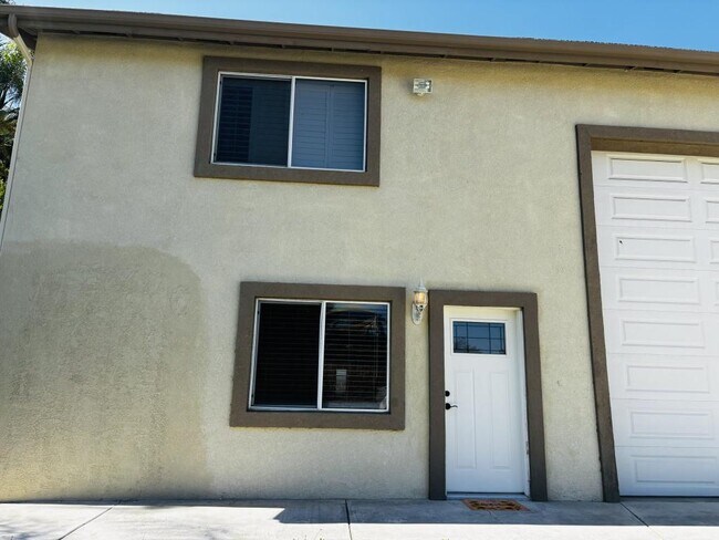 Building Photo - 16875 Orangecrest Ct