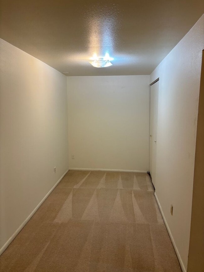 Building Photo - 4312 S Billings Cir