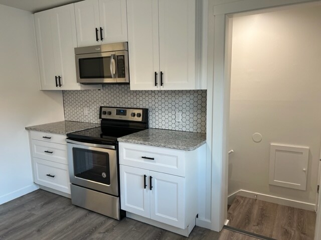 Kitchen - 4174 Jefferson Ave