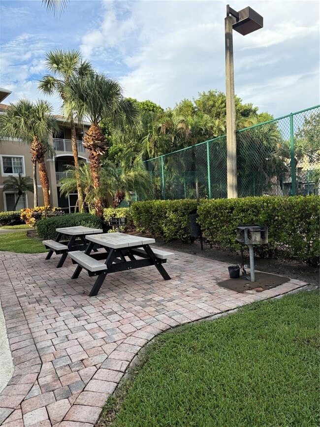 Building Photo - 6466 Emerald Dunes Dr