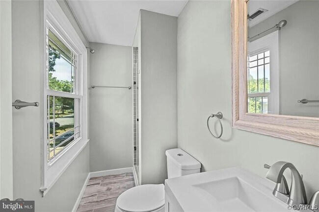 Building Photo - 3907 Harvette Dr