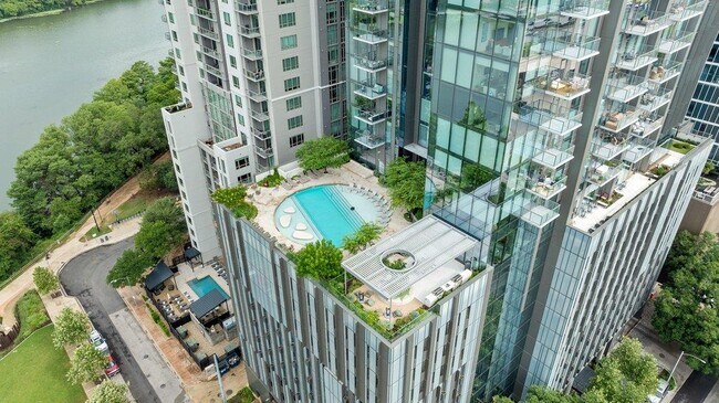 Building Photo - 44 East Ave