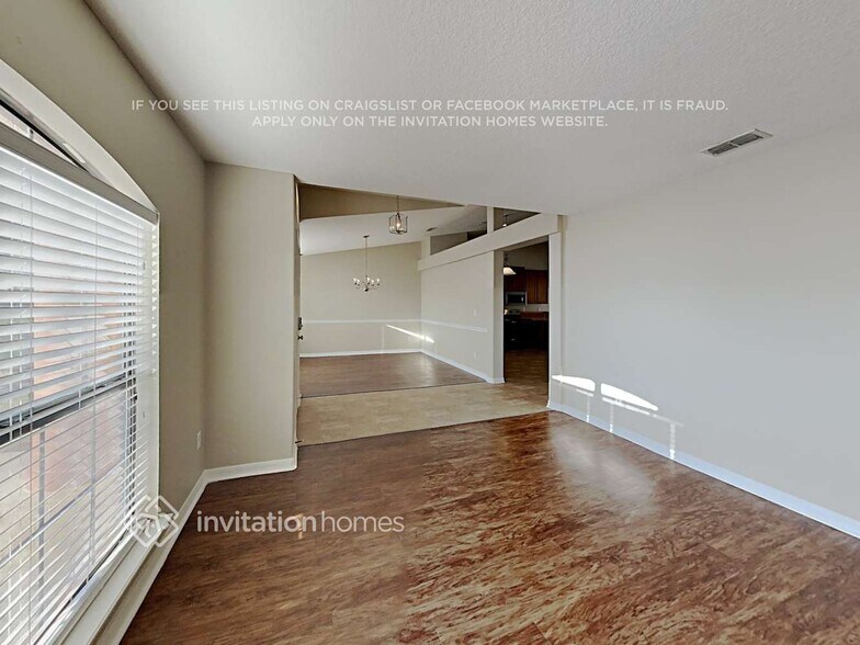 Building Photo - 9985 Lancashire Dr