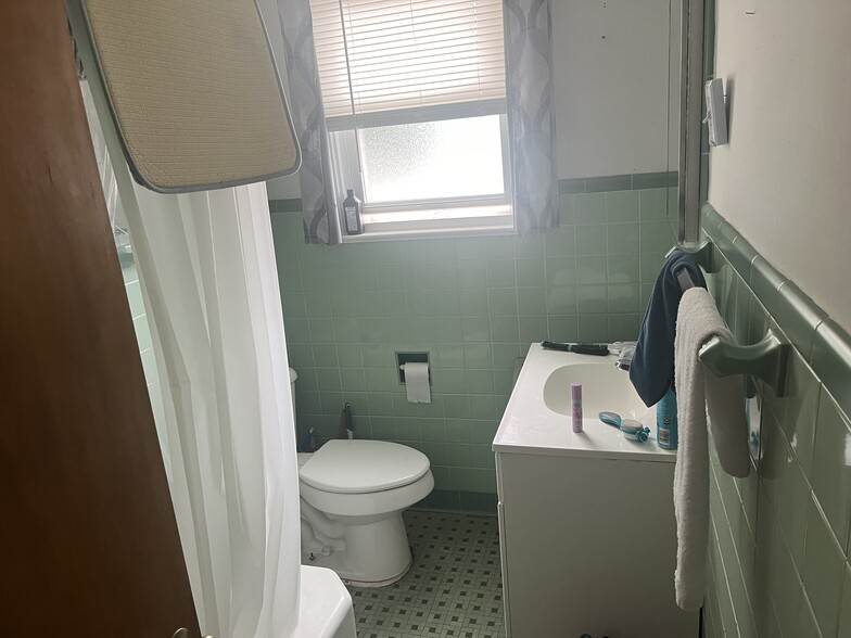 Building Photo - 1446 Monocacy St