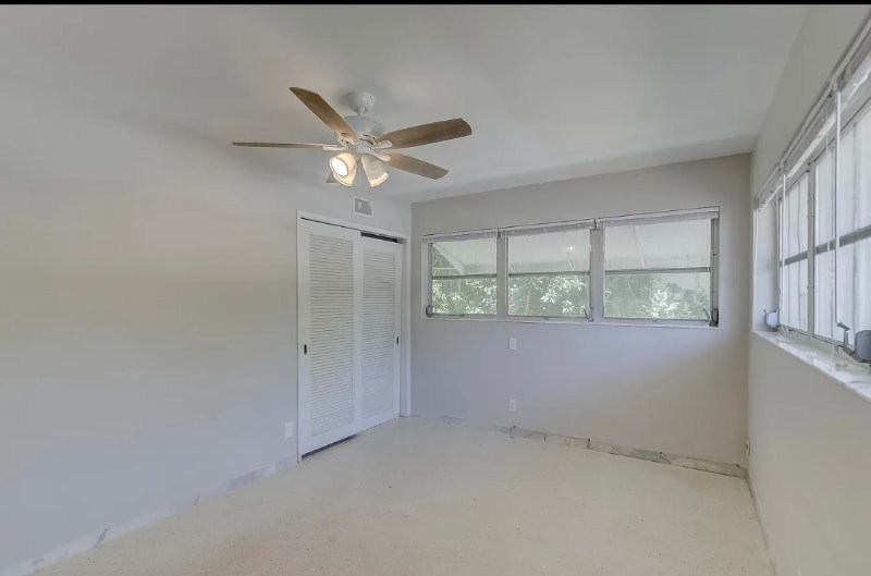 Building Photo - 2041 Coral Reef Dr