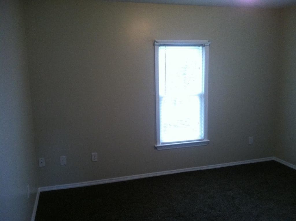 Building Photo - 302 S 2nd St