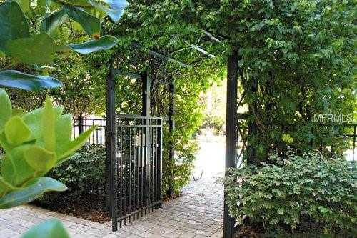 pool - 202 E South St