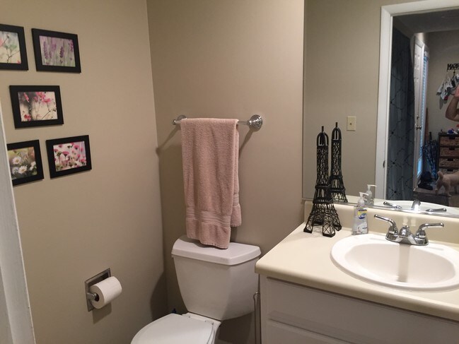 1st fl 1/2 bath - 4058 Midlands Rd