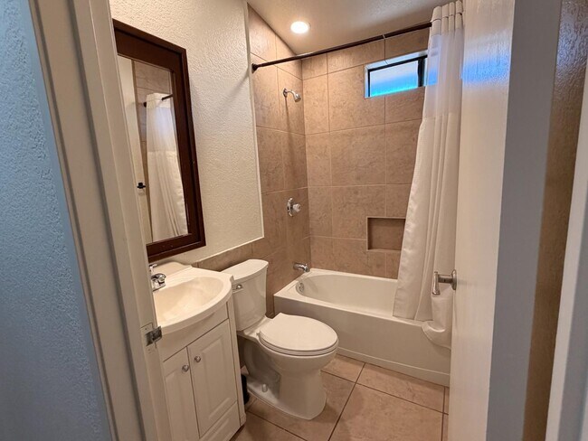 Building Photo - 74-118 Catalina Way - 74-118