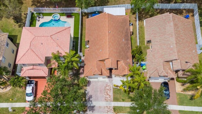 Building Photo - 2409 NW 139th Ave