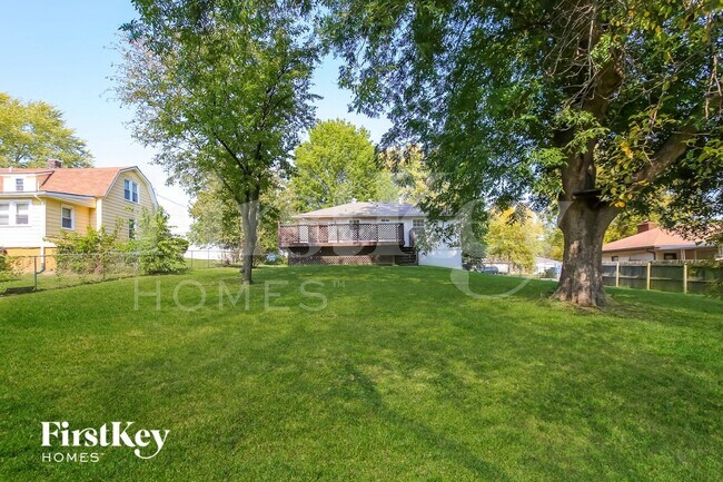 Building Photo - 16005 E Cogan Ln