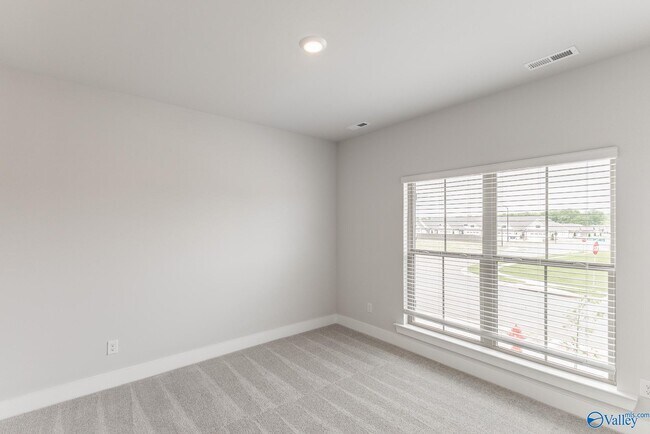 Building Photo - 217 John Clift Cir
