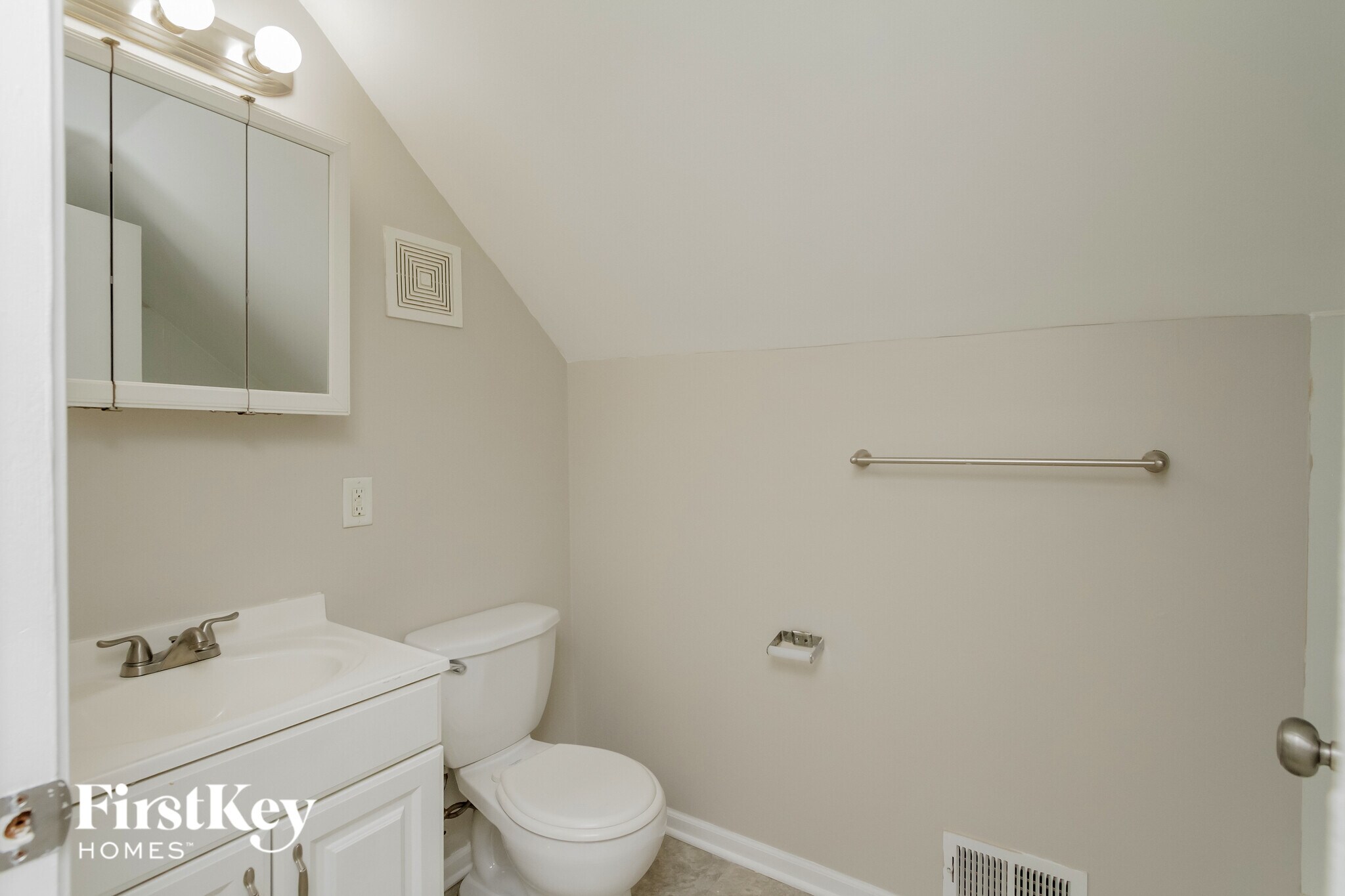 Building Photo - 187 Frederick Dr