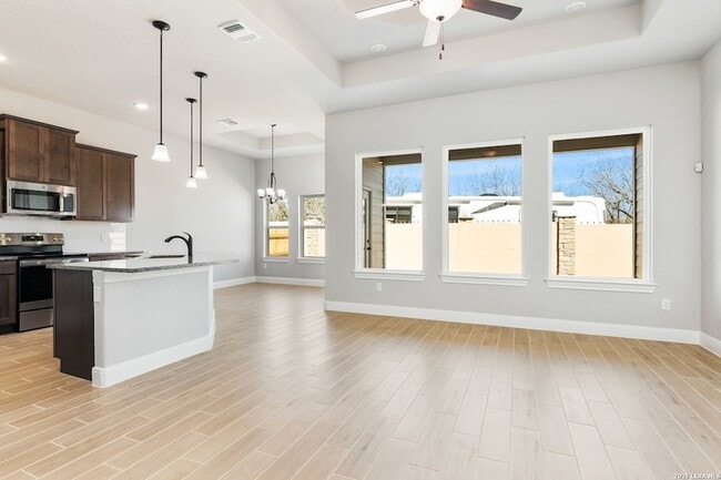 Building Photo - 514 Park Cir