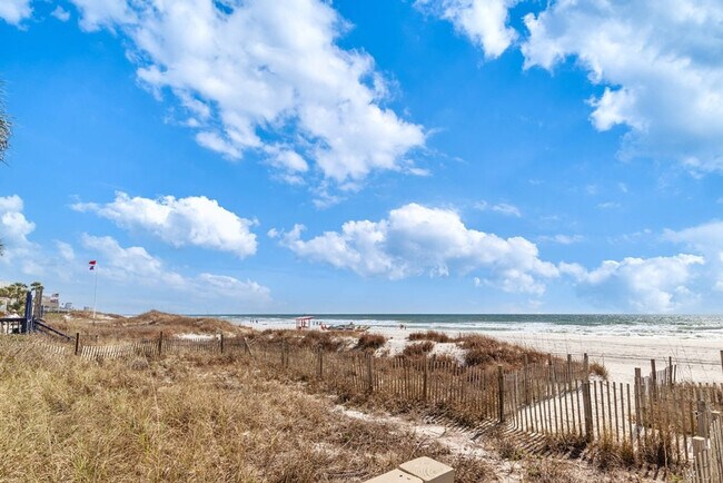 Building Photo - 8515 Surf Dr