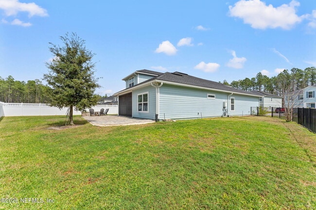 Building Photo - 611 Watervale Dr