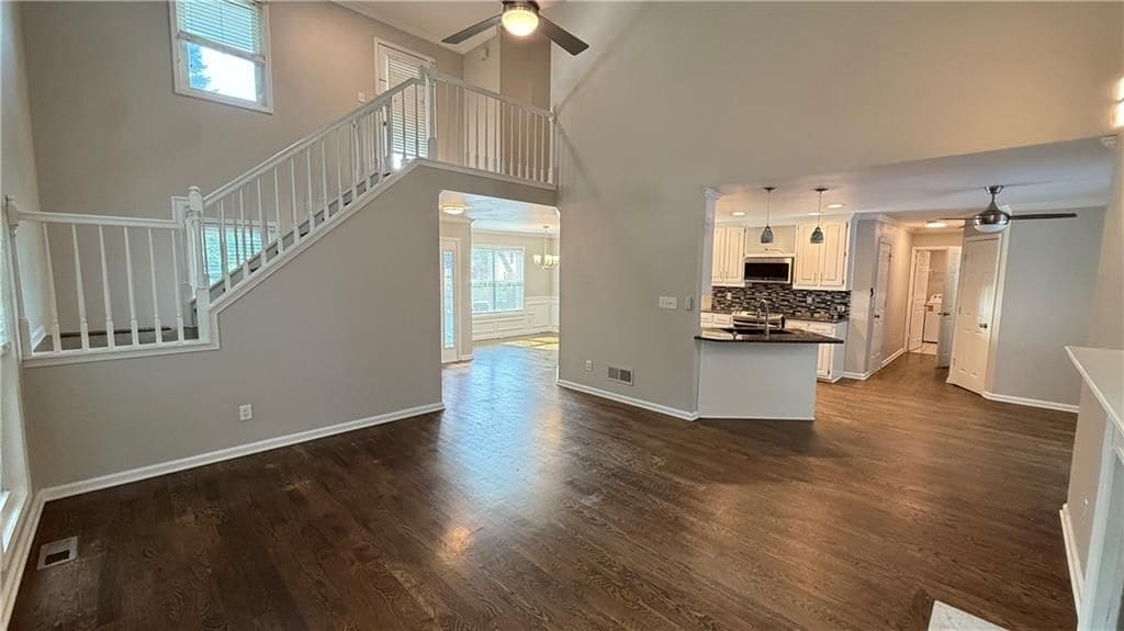 Building Photo - 737 Calico Ln