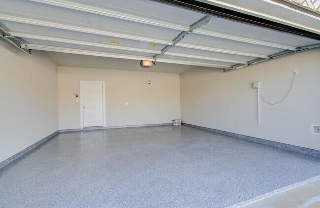 Building Photo - 21611 Sandy Dune Dr