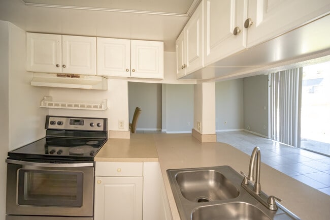Building Photo - ICW-873 Caribbean Dr.