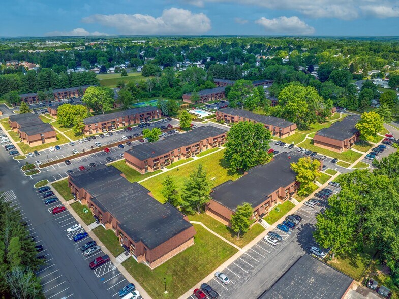Building Photo - 7300 Cedar Post Rd