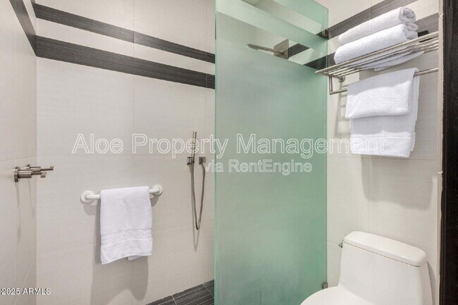 Building Photo - 8989 N Gainey Center Dr
