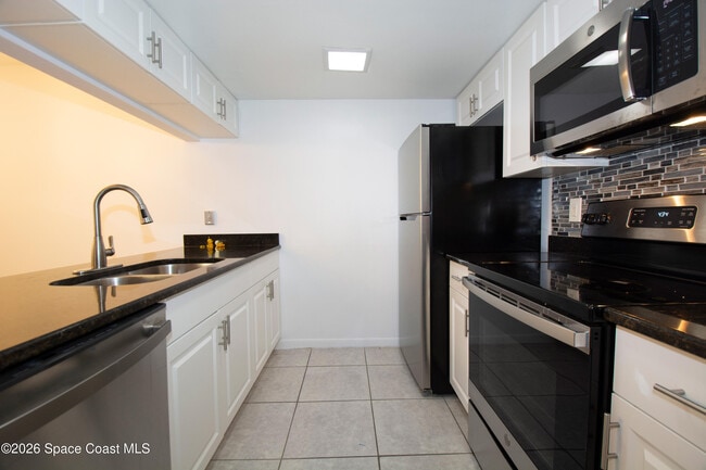 Building Photo - 130 San Paulo Ct