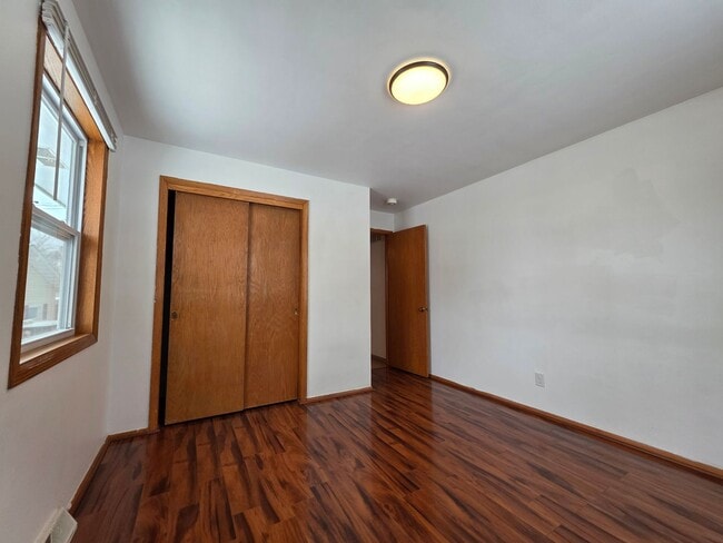 Building Photo - 416 Park Ln