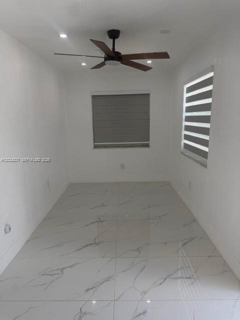Building Photo - 262 NE 55th Terrace