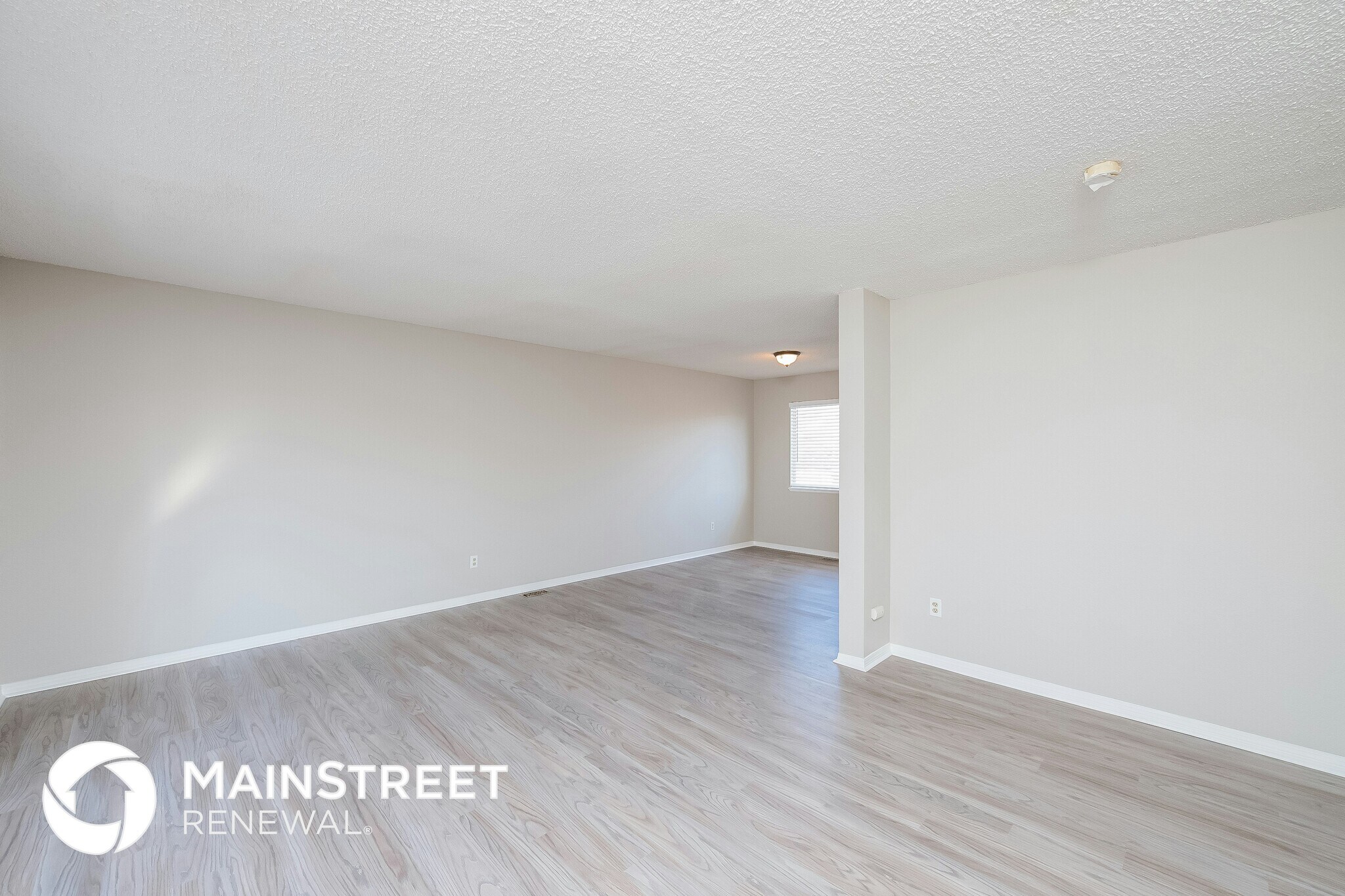 Building Photo - 10146 Fillmore St